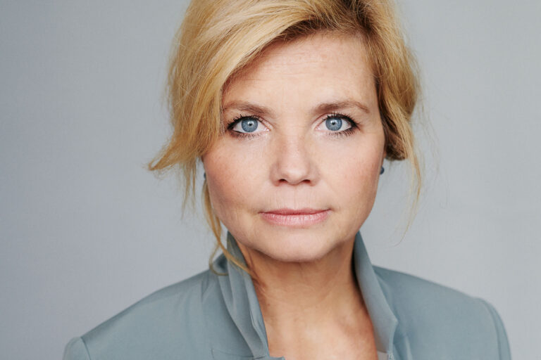 annette frier schlaganfall